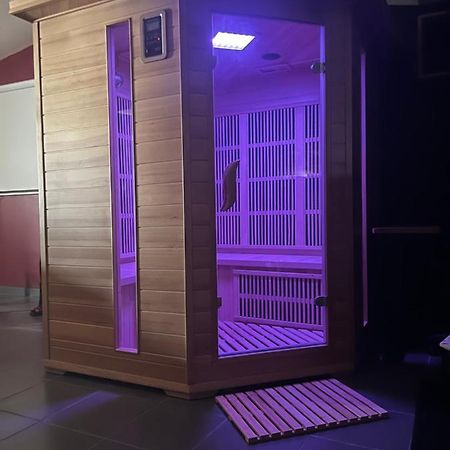 Suite Avec Sauna 36M² Niort Luaran gambar