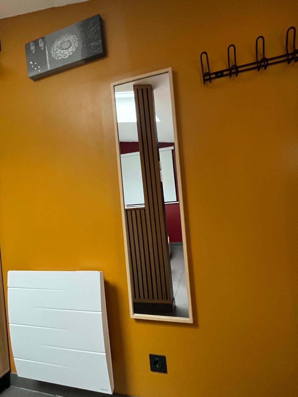 Suite Avec Sauna 36M² Niort Luaran gambar